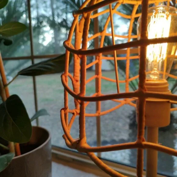 Rattan Table Lamp - Picture 3 of 7